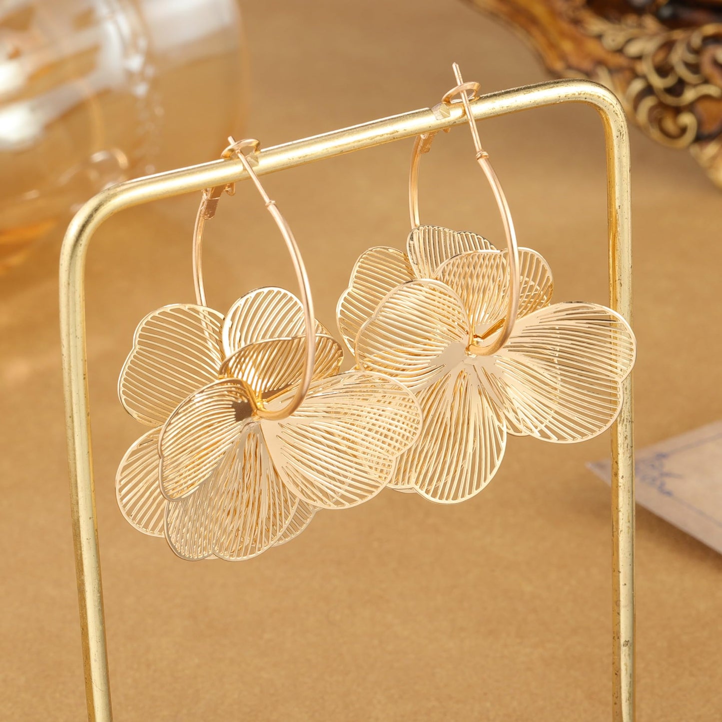 Dangle Flower Earrings for Women Statement Trendy Hoop Earring Floral Drop Earrings Jewelry (Gold)