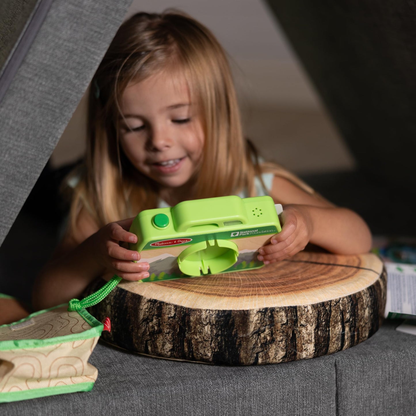 Melissa & Doug Rocky Mountain National Park Sights and Sounds Wooden Toy Camera Play Set - FSC Certified