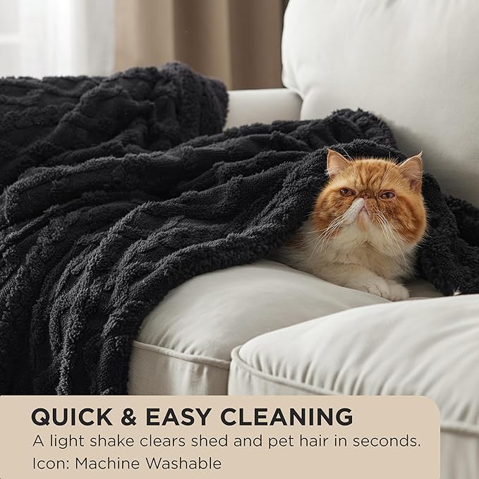 Bedsure Sherpa Fleece Throw Blanket for Couch - GentleSoft Fluffy & Cozy Cable Jacquard Tufted Throw for Women Gift, Thick and Warm Blankets for Winter, Black, 50x60 Inches