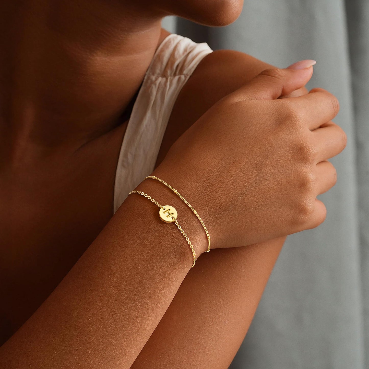 MONOZO Gold Initial Bracelets for Women, Dainty 14K-gold-plated Layered Beaded H Letter Initial Bracelet Personalized Alphabet Disc Monogram Charm Bracelet Jewelry Gifts