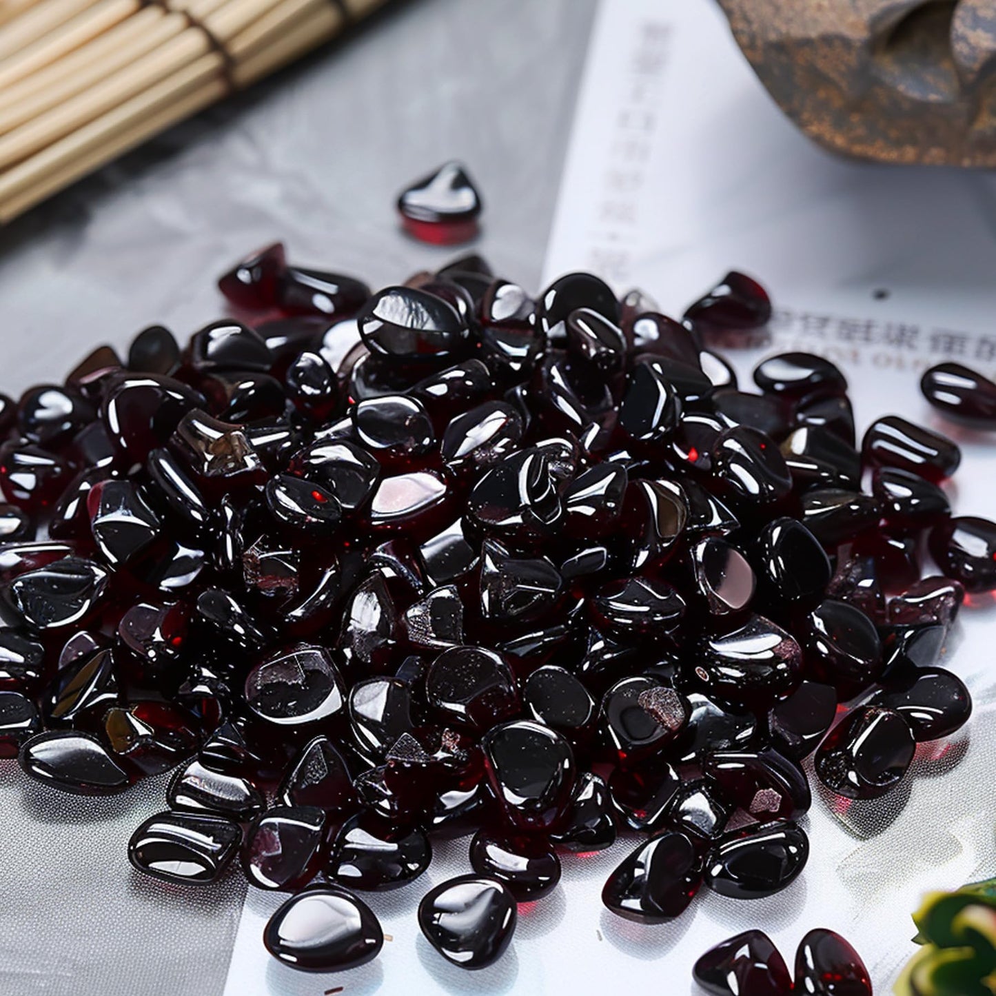 SigMntun Polished Garnet Crystal Chips 200 Pcs - 0.3" 10 oz Tumbled Stone Chips Crushed Sea Glass Stones Healing Reiki Crystal Jewelry Making Home Decoration