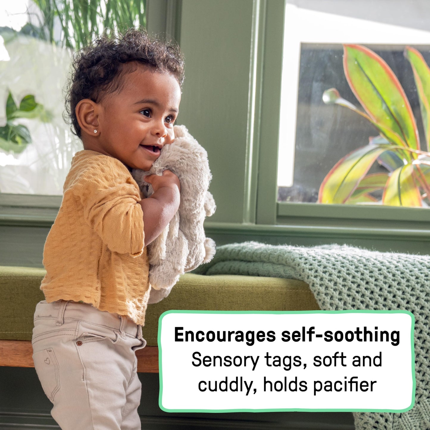 Ingenuity Sylvi Cuddle Pal Daytime Baby Soother, Cry Activated, 8 Soothing Songs, 0+M - Plush Bunny