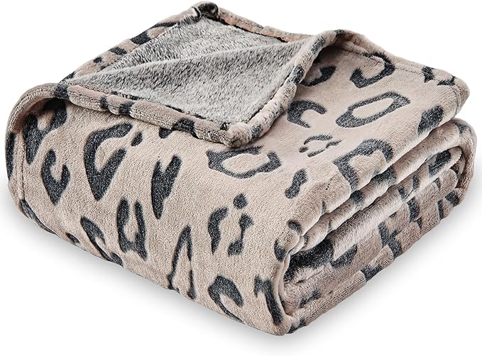 SOCHOW Three-Dimensional Leopard Print Flannel Fleece Throw Blanket, Lightweight Super Soft Cozy Plush Blanket for Couch Bed, 60 x 80 Inches, Chocolate Leopard