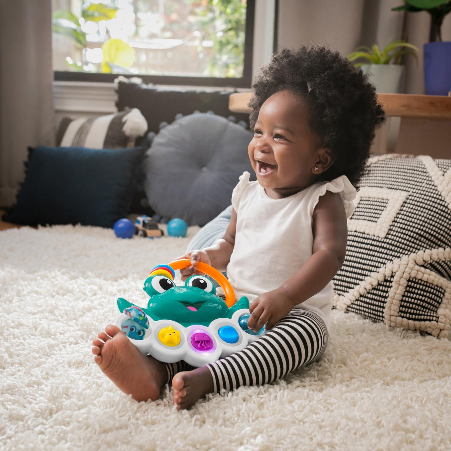 Baby Einstein Ocean Explorers Neptune’s Busy Bubbles Sensory Activity Toy, with Interactive Lights and Music, Ages 3+ Months