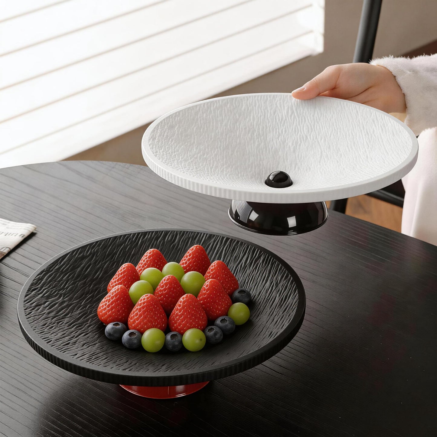 Junsalee 2 Pack Fruit Bowl with Draining Holes, 10" Large Fruit Basket with Multifunctional Removable Pedestal, Decorative Fruit Bowl for Table Countertop, Fruit and Vegetable Holder, White&Black
