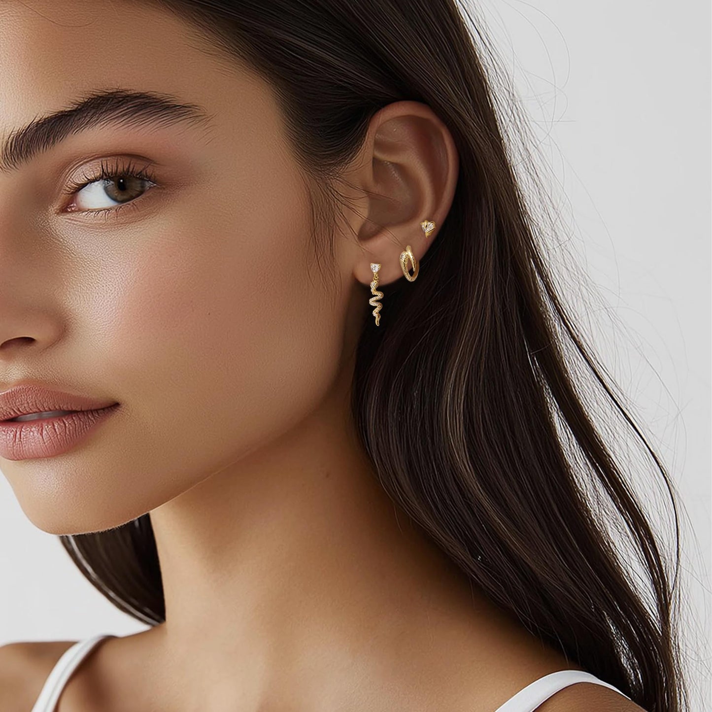 Frigotine 3PCS Gold Snake Hoop Stud Earrings Stack Set for Women, Dainty Pearl Rhinestone Teardrop Chain Multiple Piercing Cartilage Earing Prom Jewelry Gifts.
