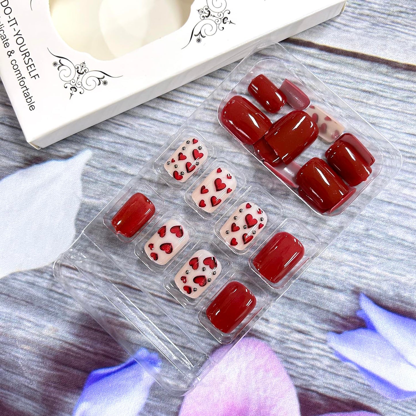 Valentine's Cat Eye Press on Nails Medium Square Red Love Heart 3D Steel Balls Design Valentine's Nails Charm Artificial Nailsl Full Cover Glossy Heart Stick on Nails 24Pcs Glue on Nails for Women
