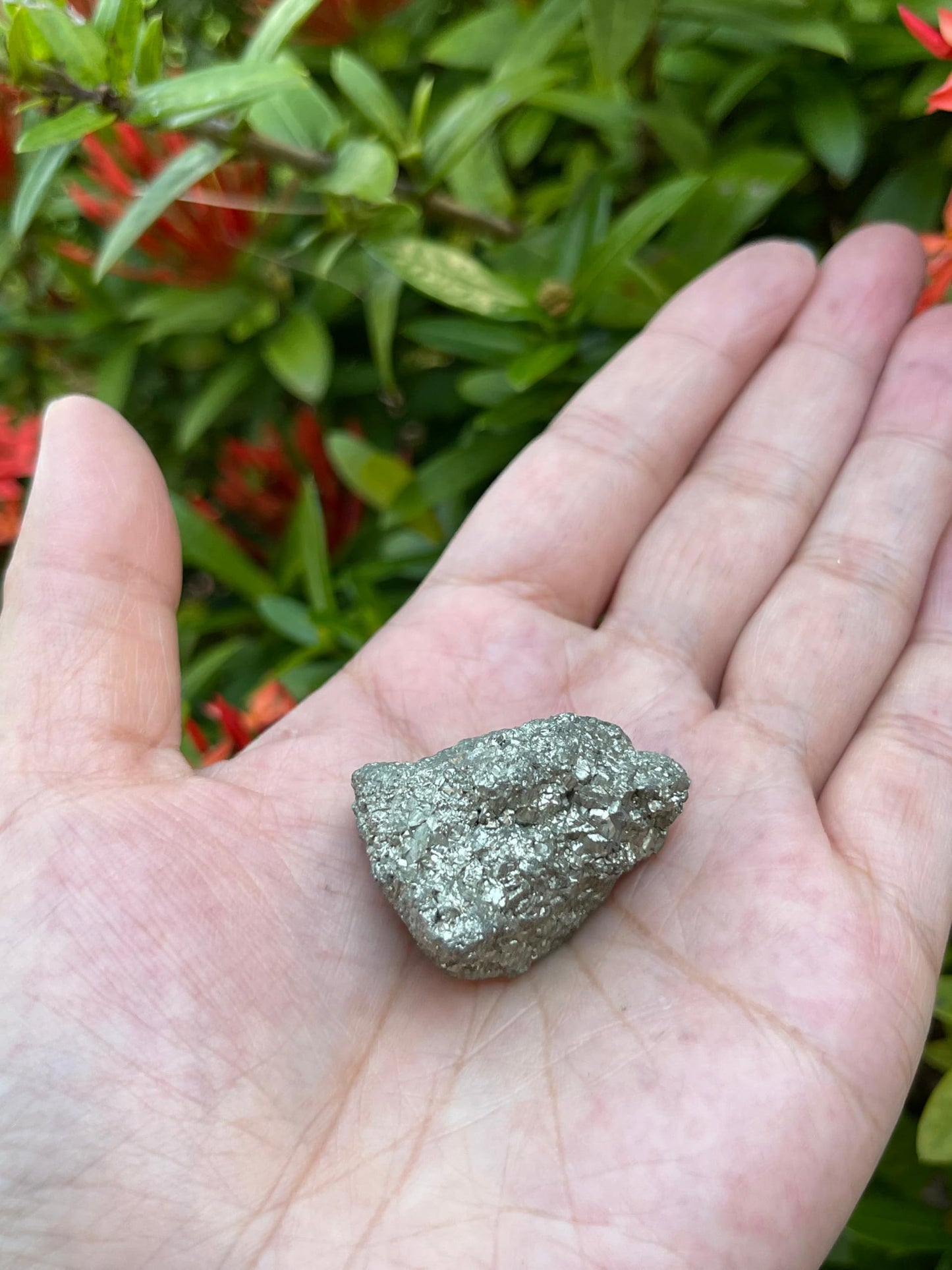 GAF TREASURES Wholesale Raw Pyrite Crystals, Natural Pyrite Stone, Natural Rough Pyrite Crystals, Pyrite Rough, Pyrite Healing Crystals (Pyrite, 0.25 Pound)