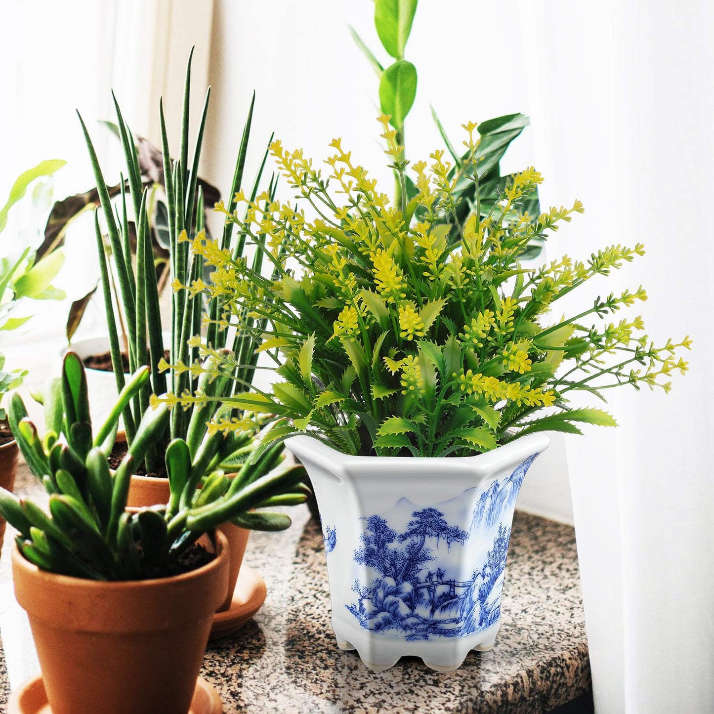 VOSAREA 3.54In Blue and White Planter Pot, Chinoiserie Ceramic Blue and White Pot for Indoor Plants, Succulent Ceramic Planter Desk Home Decor