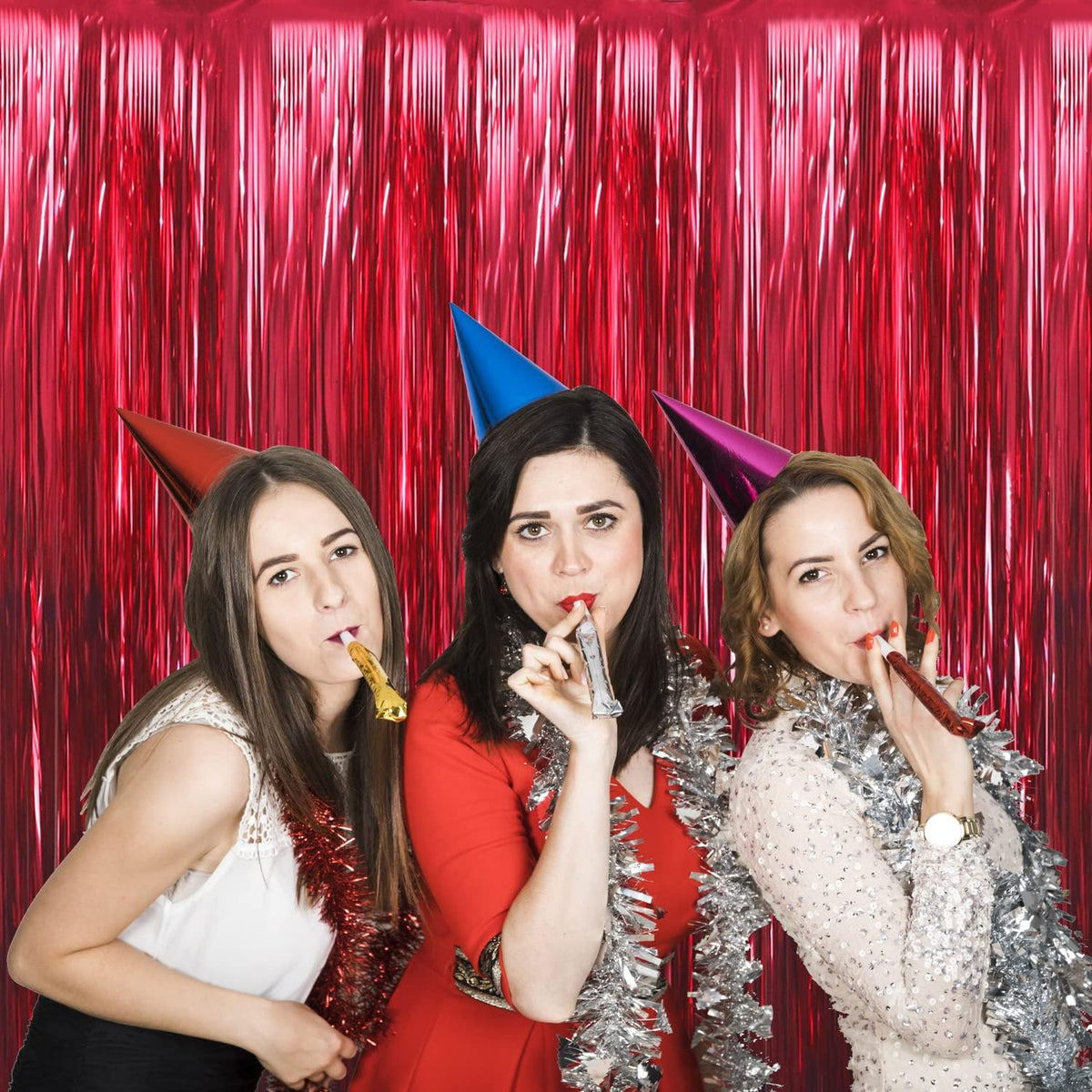 GOER 3.2 ft x 9.8 ft Metallic Tinsel Foil Fringe Curtains Party Photo Backdrop Party Streamers for Birthday,Graduation,New Year Eve Decorations Wedding Decor (1 Pack,Burgundy)
