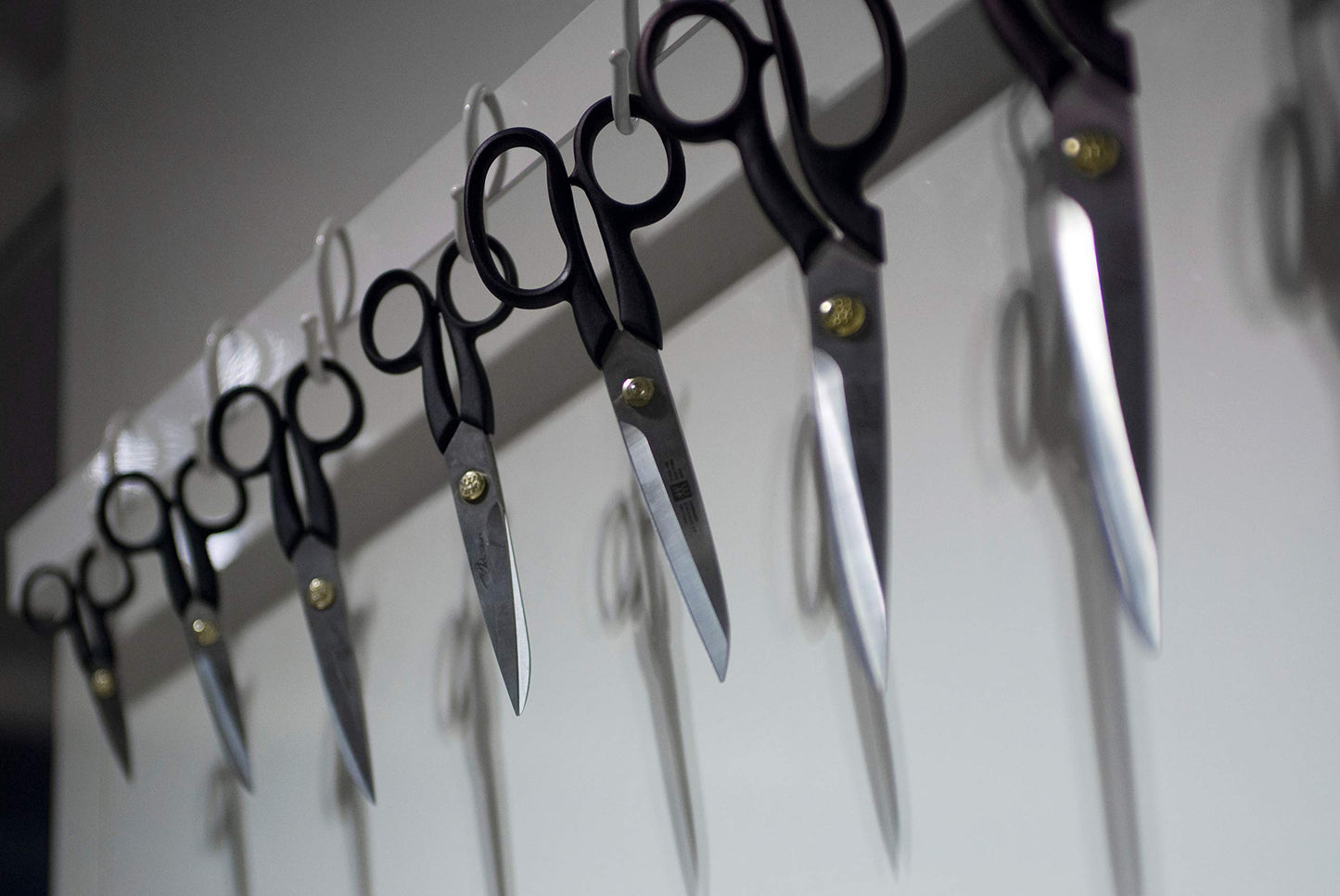 ZWILLING Superfection Classic tailor scissors, fabric scissors, length: 21 cm, special stainless steel/plastic, black, 210 mm