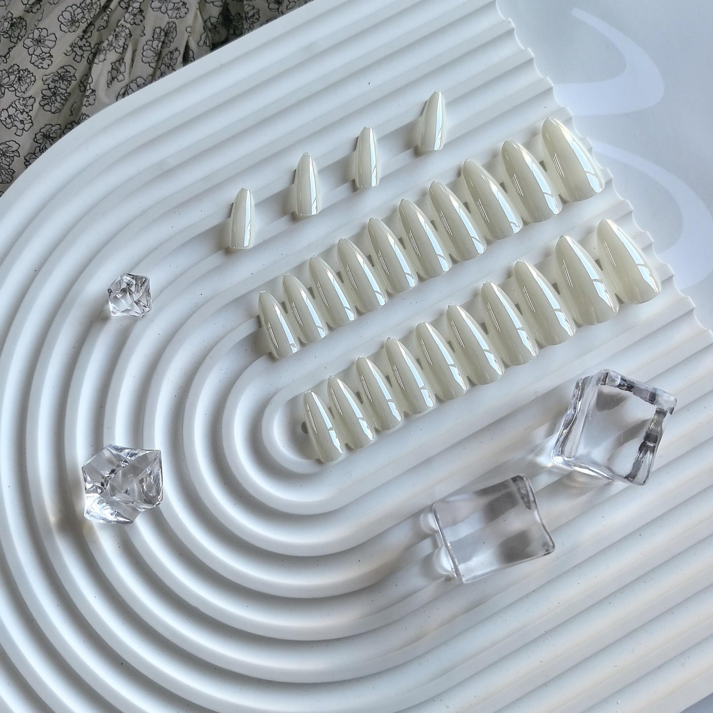 Milky White Press On Nails Almond - KQueenest Chrome Press On Nails Medium, Pearlescent Fake Nails Press ons, Glitter Glue on Nails Medium Stiletto, Glazed Gel Stick On Nails for Women Wedding Wear