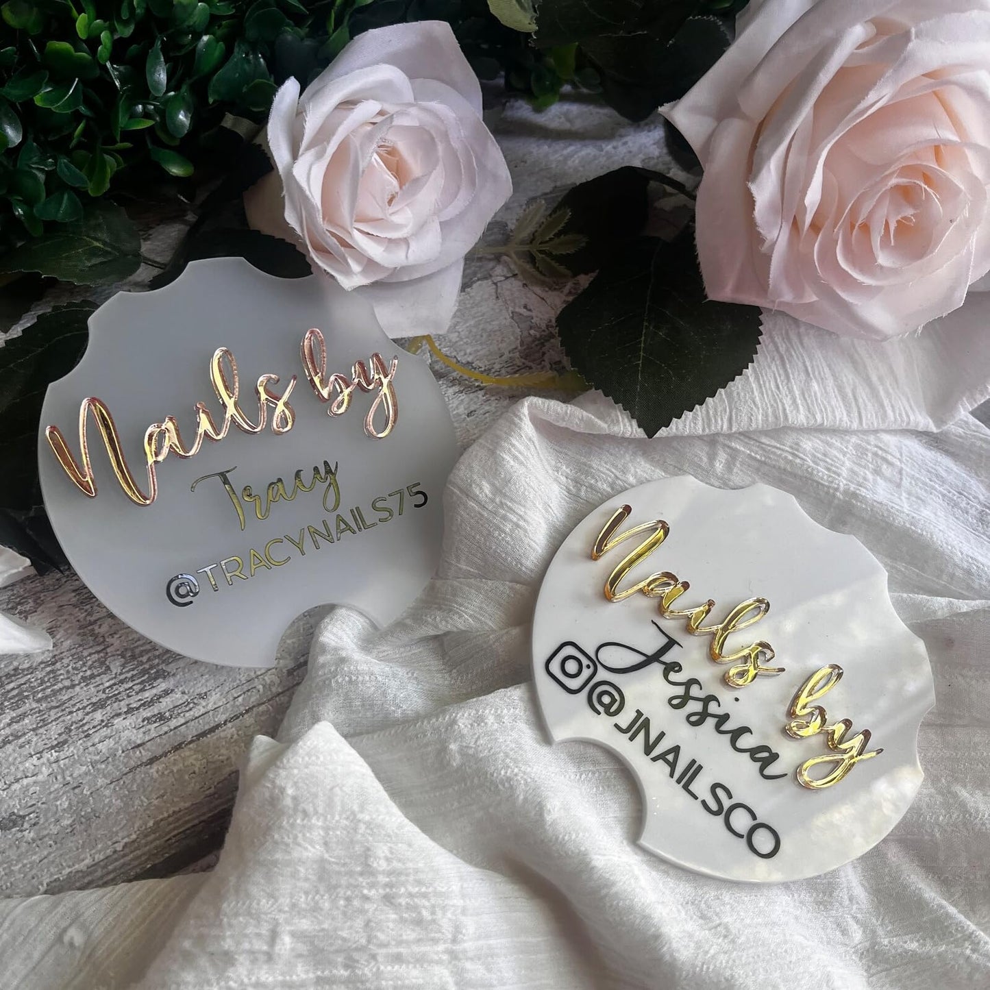 Personalized Nailfie Acrylic Round, Nail Tech Photo Prop, Nail Technician Custom Sign, Hand Sign, Disc Social Media, Business Logo (Round)