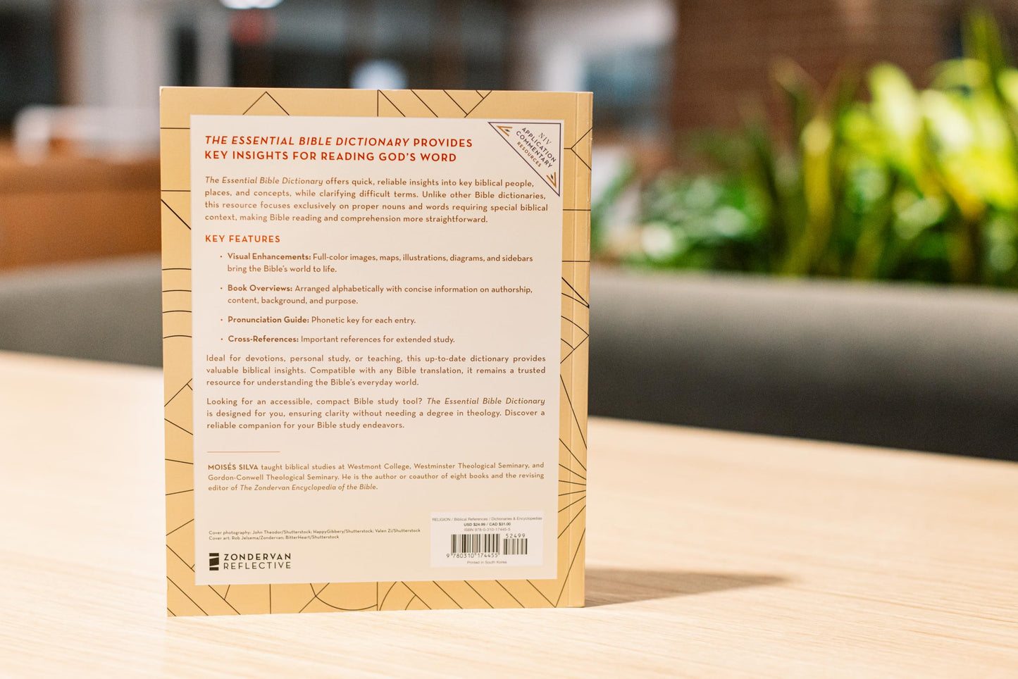 The Essential Bible Companion: Key Insights for Reading God’s Word (NIV Application Commentary Resources)