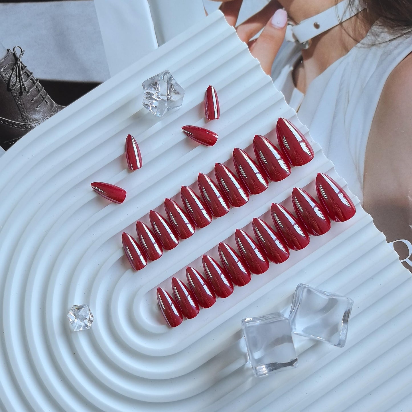 Red Press On Nails Almond - KQueenest Chrome Press On Nails Medium, Sparkle Glazed Fake Nails Press on with Mirror Effect, Cute Glue on Nails Medium Stiletto, Stick On Nails for Women Finger Wear