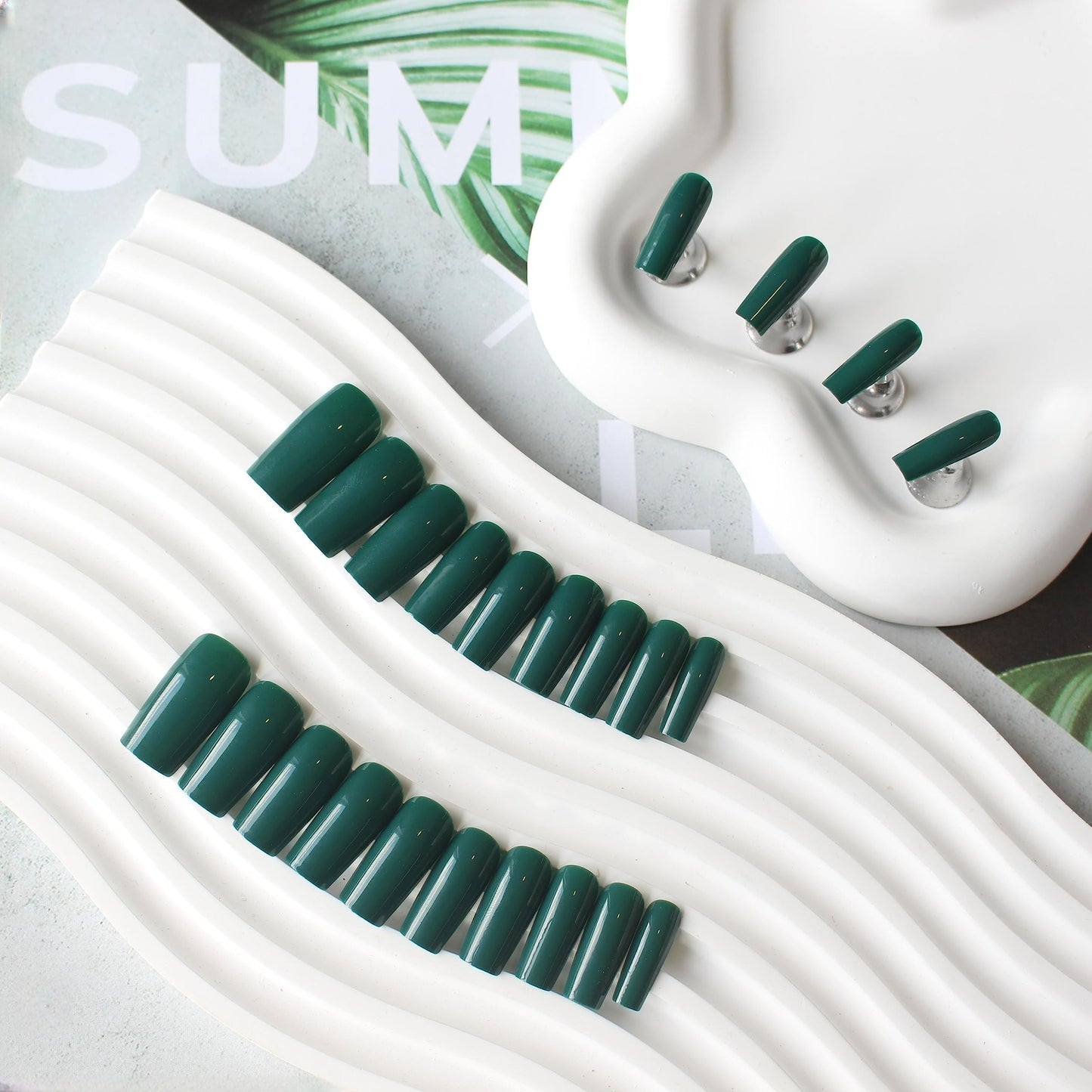 Dark Green Press On Nails Medium Long Square Emerald Coffin Acrylic Press Ons Glue On Medium Length Solid Color Fake Nails for Women, Thick Artificial Stick On