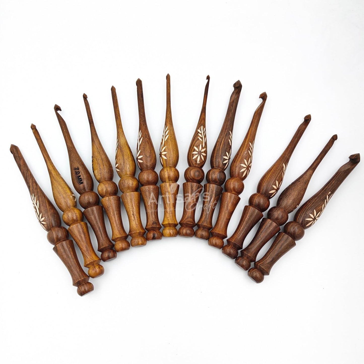 Crochet Hooks Set of 13-3.5mm to 12mm - Hand Carved Wooden Hook with Leaf Design - Ergonomic Soft Grip for Arthritic Hands - Crochet Accessories (Set of 13)