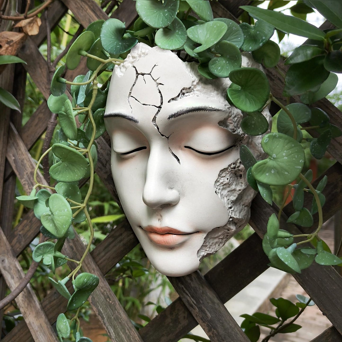 qumHmup Elegant Face Wall Planter - Matte White Resin Flower Pot with Drainage Hole, 7.5" Artistic Hanging Vase for Succulents & Small Plants