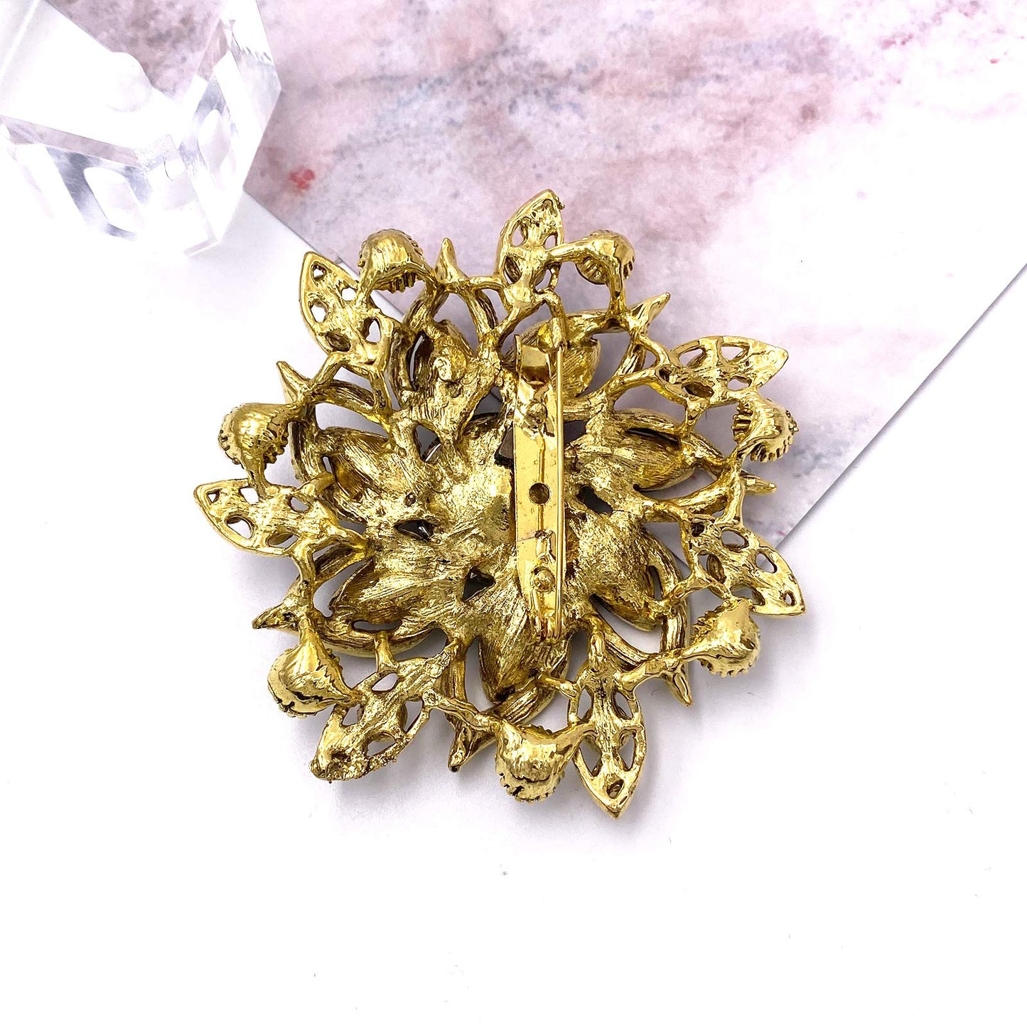 LAXPICOL Vintage Women's Black Austrian Crystal Elegant Flower Brooch Wedding Broach Pin