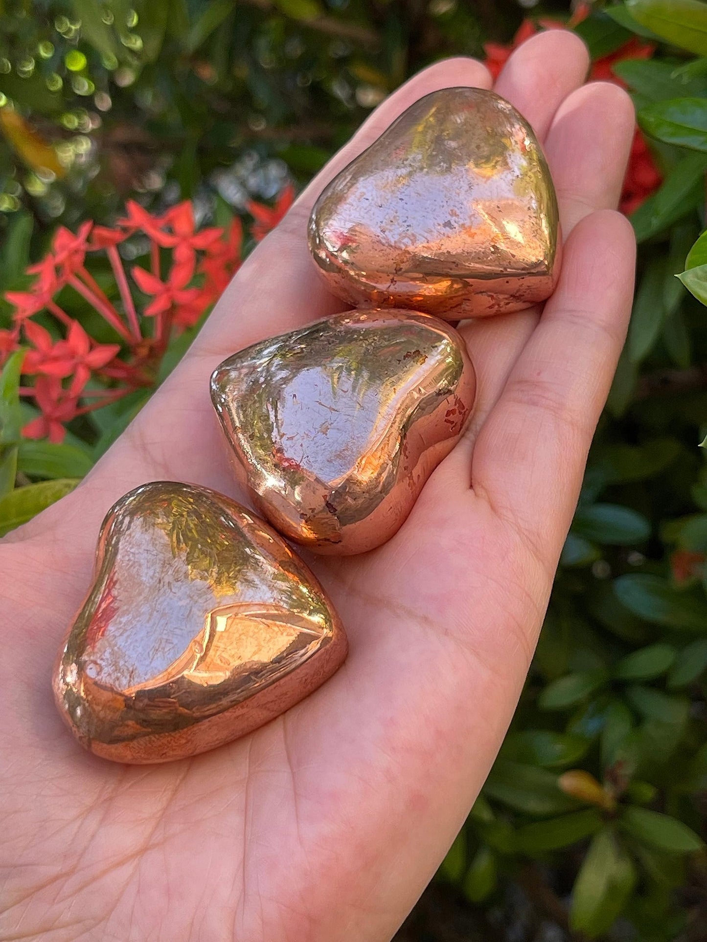 GAF TREASURES Copper Gemstone Hearts, Polished Copper Puffy Hearts, Copper Crystal Palm Stone, Copper Healing Crystal Hearts (1 Heart