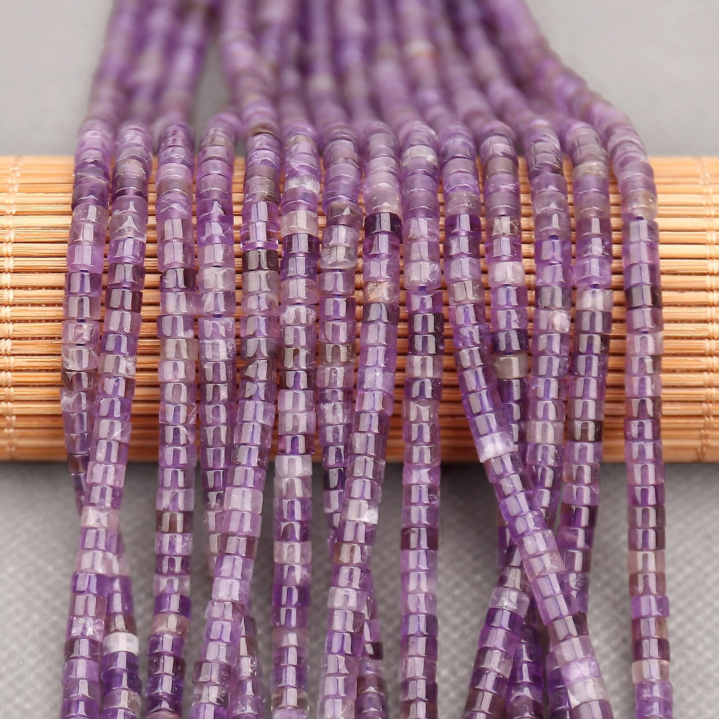 BONNY BOXX 150PCs Natural Amethyst Spacer Beads, Loose Semi Precious Flat Round Gemstone Heishi Disc Stone Beads for Beading Jewelry Making 4mm*2mm