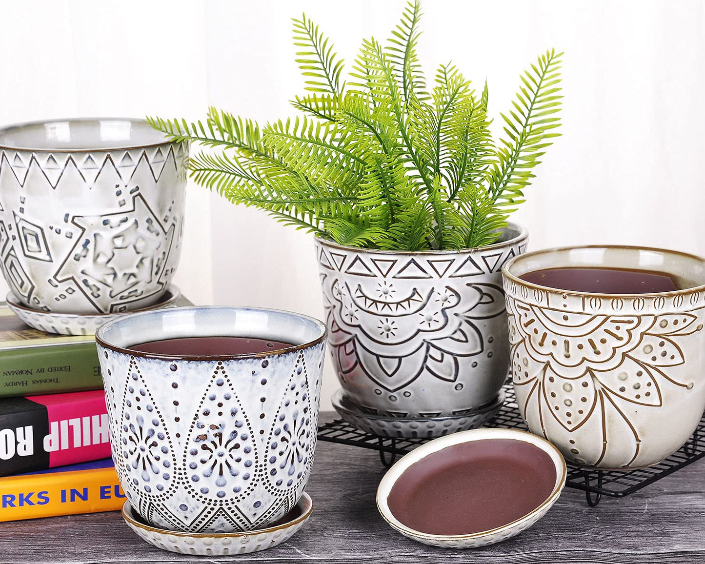 VanEnjoy 5.9 inch Round Bohemian Style Ceramic Planter, Geometry Engrave Off White Brown Planter Flower Pot, Indoor Outdoor Decorative Planter