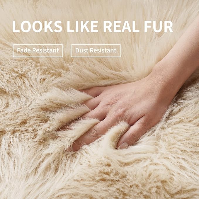 Tangsoo Round Faux Fur Rugs, Sheepskin Round Rugs 3ft, Soft Small Circle Rug, 3x3 Beige Fuzzy Plush Fur Rug, Shag Circular Rugs Floor Carpet for Bedroom, Kids Room, Nursery, Girls Room, Dorm