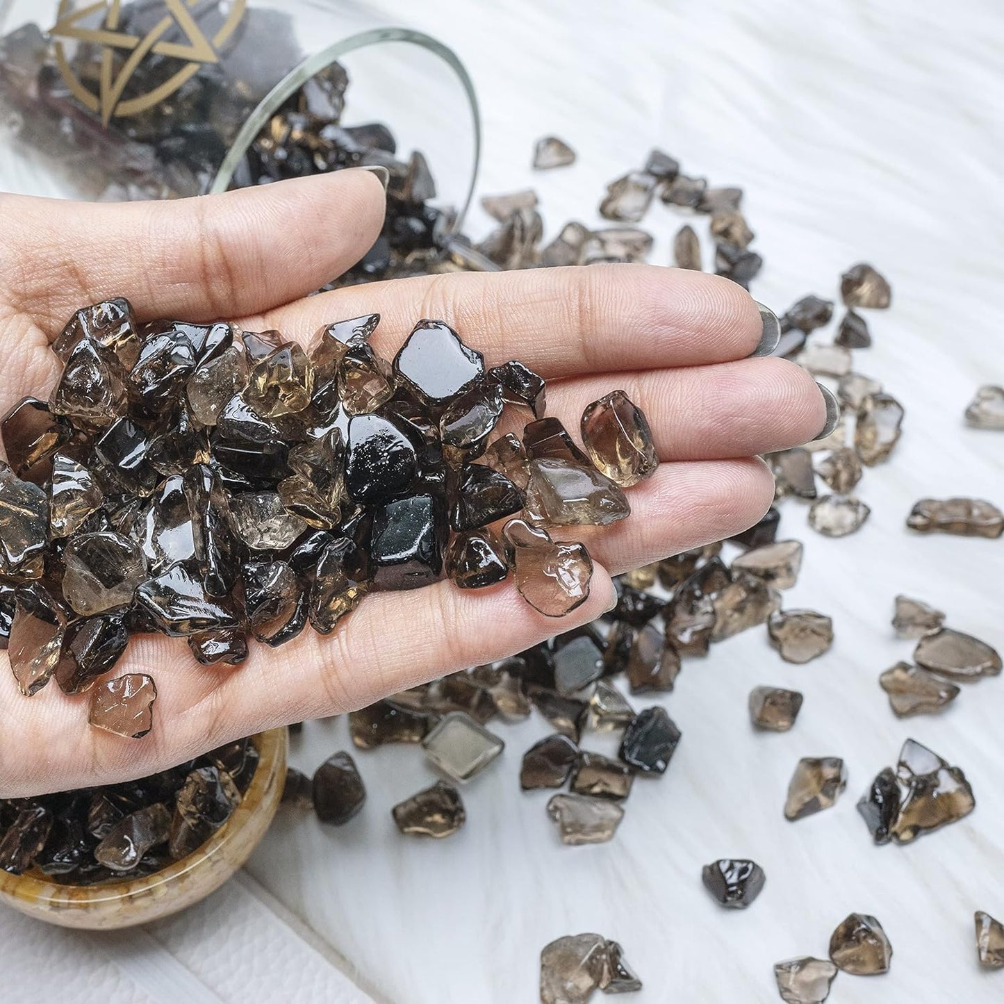 ZAICUS Smoky Quartz Crystal Chips Bulk Gemstone Valentine Gift, Healing Crystal Natural Irregular Shaped Crushed Stone Reik Healing Tumbled Chips Crystal Chips for Witchcraft & Jewelry Making 1 Lb