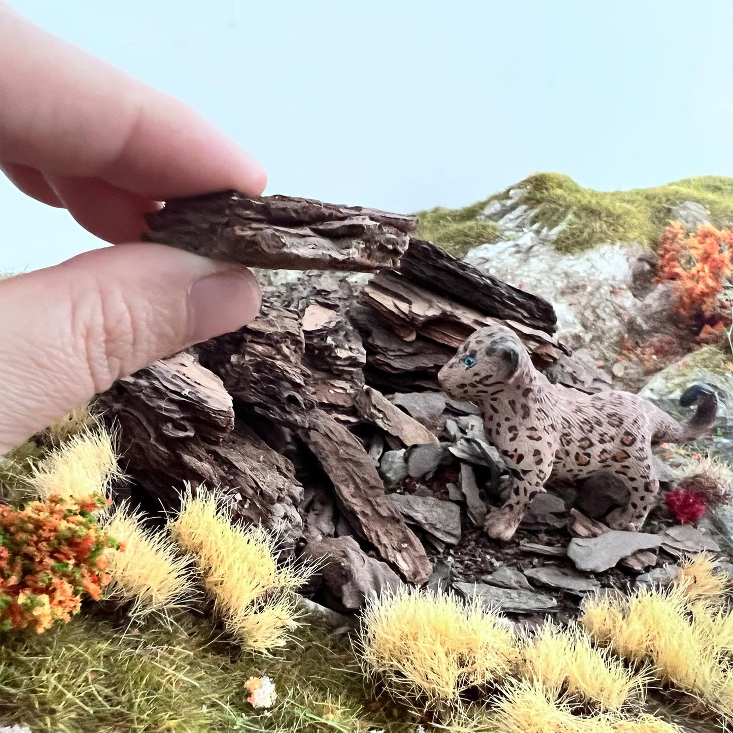 ZZZ SAN ZHI Miniature Bark Rock Model, Brown Tree Bark Texture, 5 Sizes, 200g Total (40g x 5 Packs) for Train Layouts, Railway & Car Diorama Scene Models