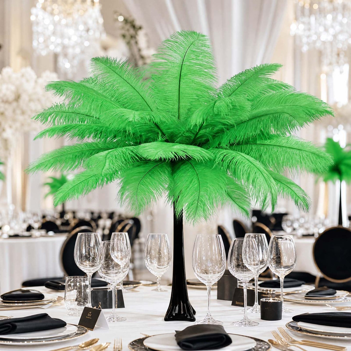 THARAHT Ostrich Feathers 48pcs 16-18inch Large Natural Bulk for Vase Crafts Wedding Party Centerpieces Christmas Tree Holiday Home Decoration Feathers