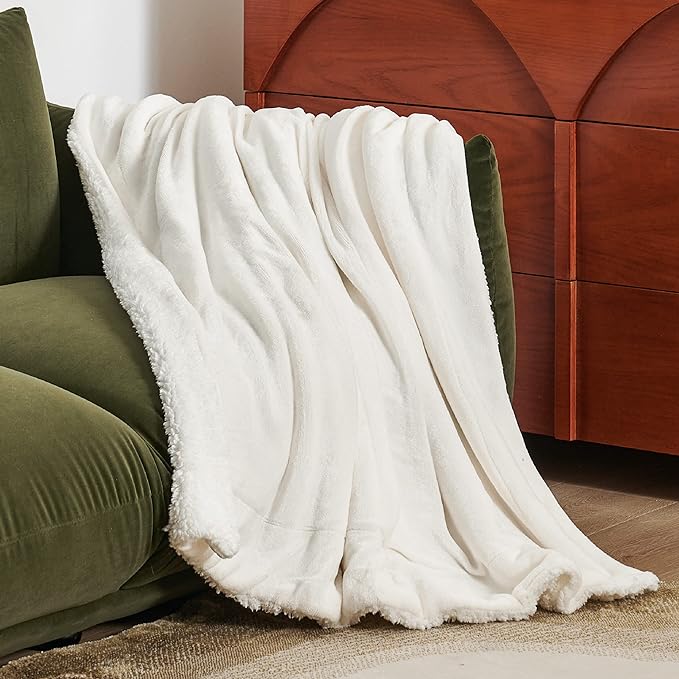 Bedsure Sherpa Fleece Throw Blanket Twin Size for Couch - Thick and Warm, Soft Fuzzy Plush Twin Blanket for Winter, Cream, 60x80 Inches