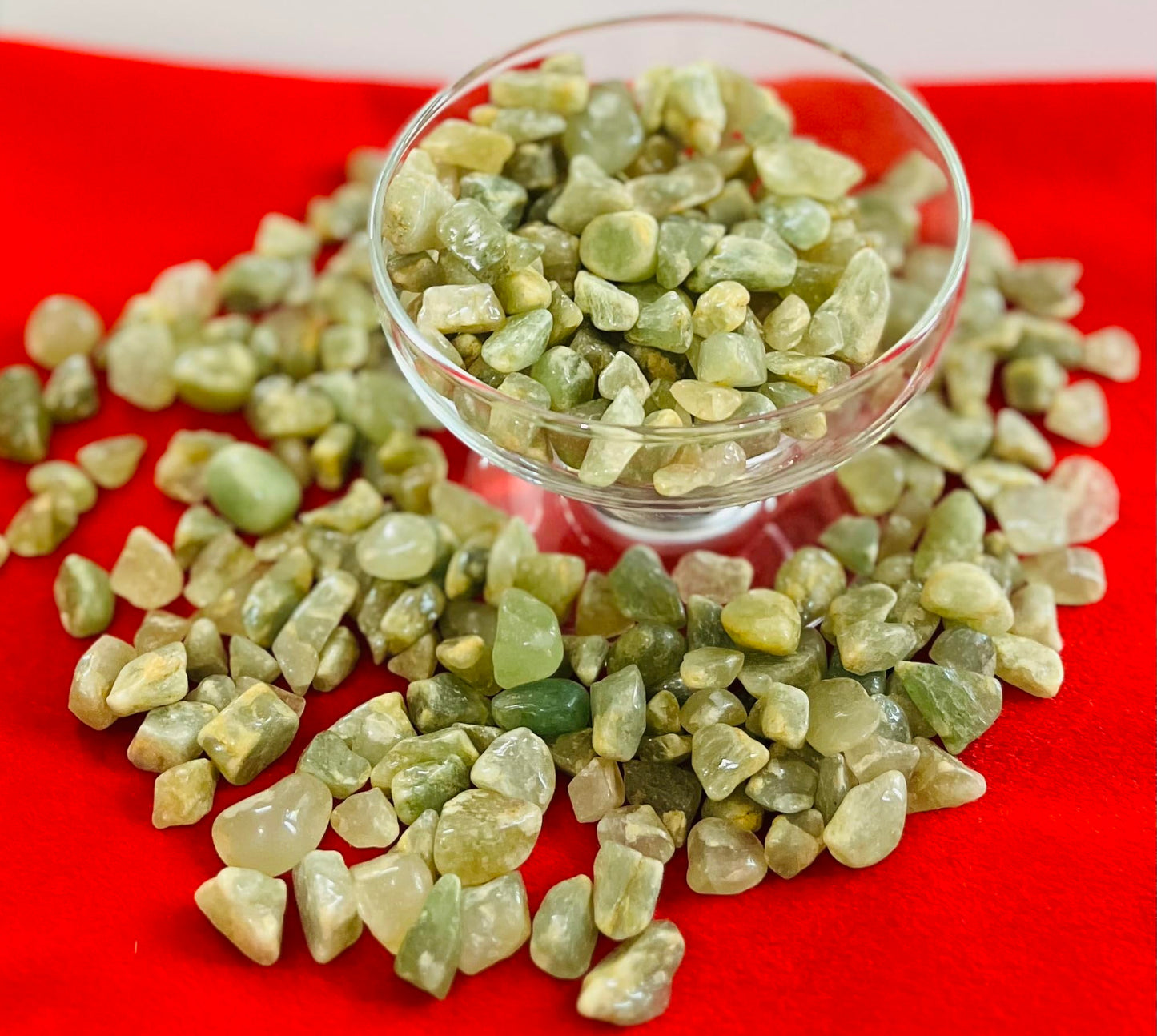 Indian Consigners Natural Crushed Polished Tumbled Gem Stone Chips, Decoration & Healing Crystals (Green Aventurine)