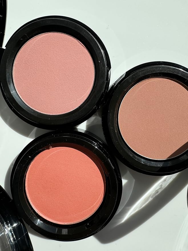 Sandstone Scandinavia Big Crush Blush – Hypoallergenic smooth powder blush for cheeks. Ultra fine color pigmentation and silky smooth texture - lightweight - blendable - lasts all day