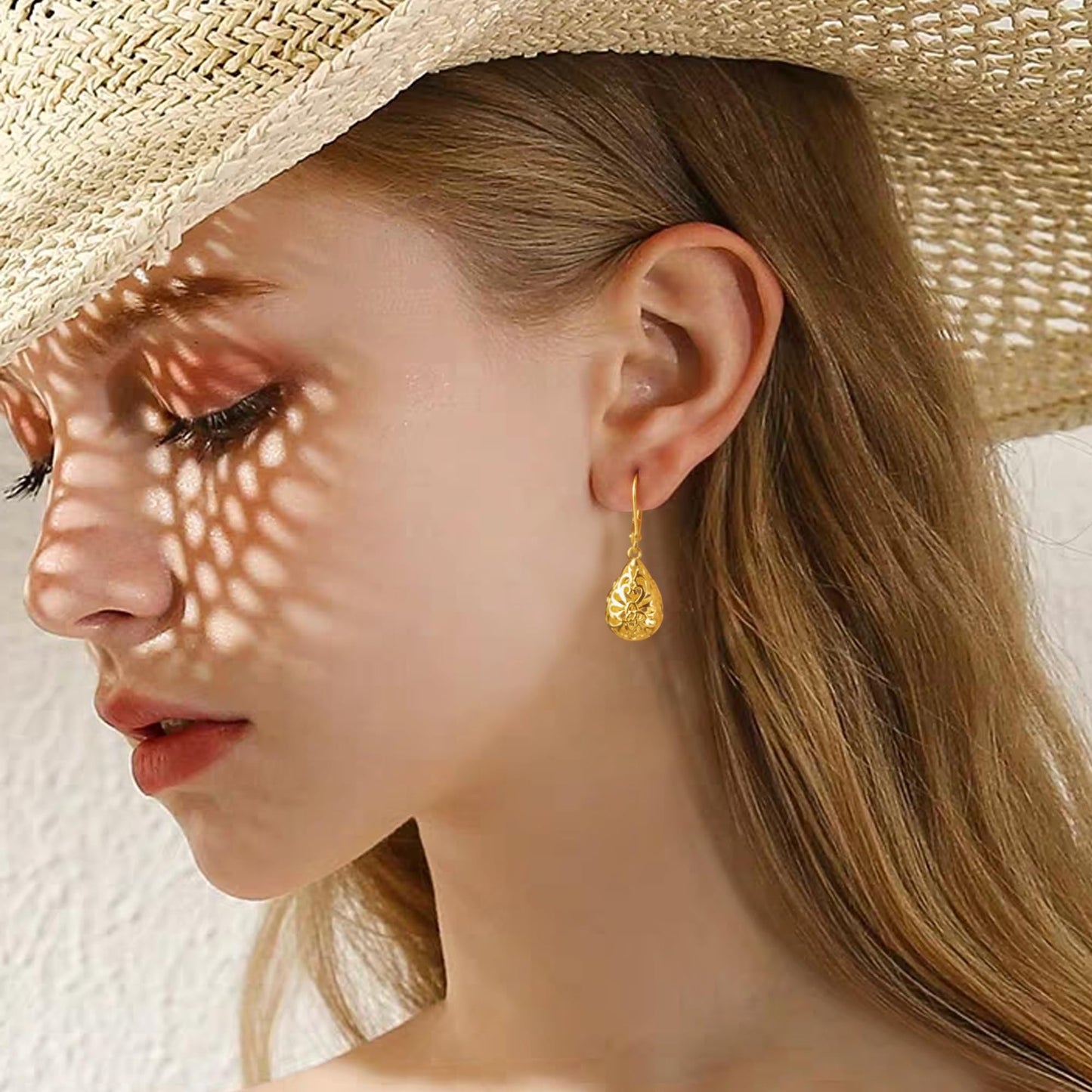 LANCHARMED Teardrop Dangle Earrings for Women.14K Gold Teardrop Waterdrop Leverback Dangle Earrings.Hypoallergenic Earring Jewelry