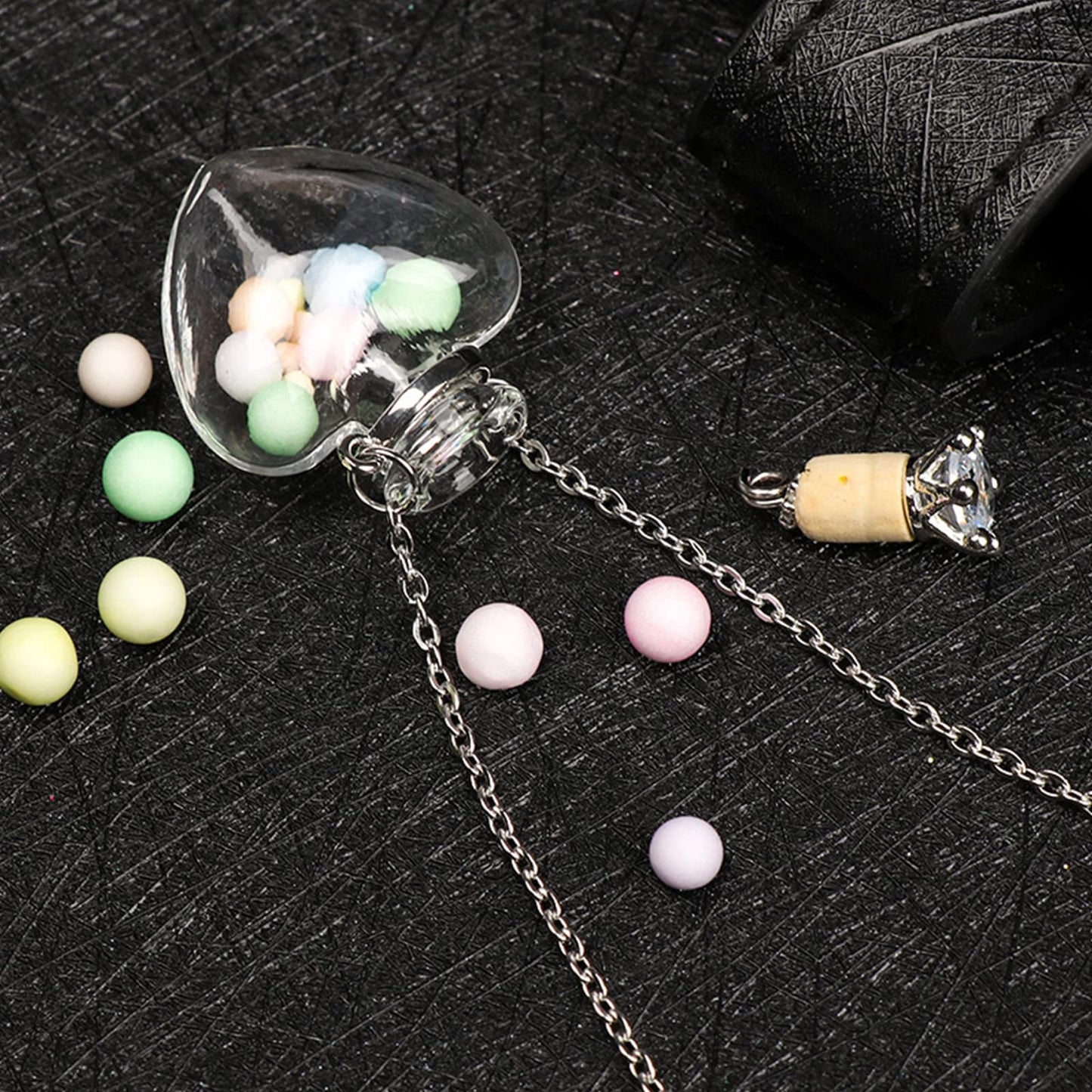 Women Long Necklace Clear Glass Aromatic Water Essential Oil Diffuser Bottle Natural Crystal Pendant for Girl Essential Oil Necklaces for