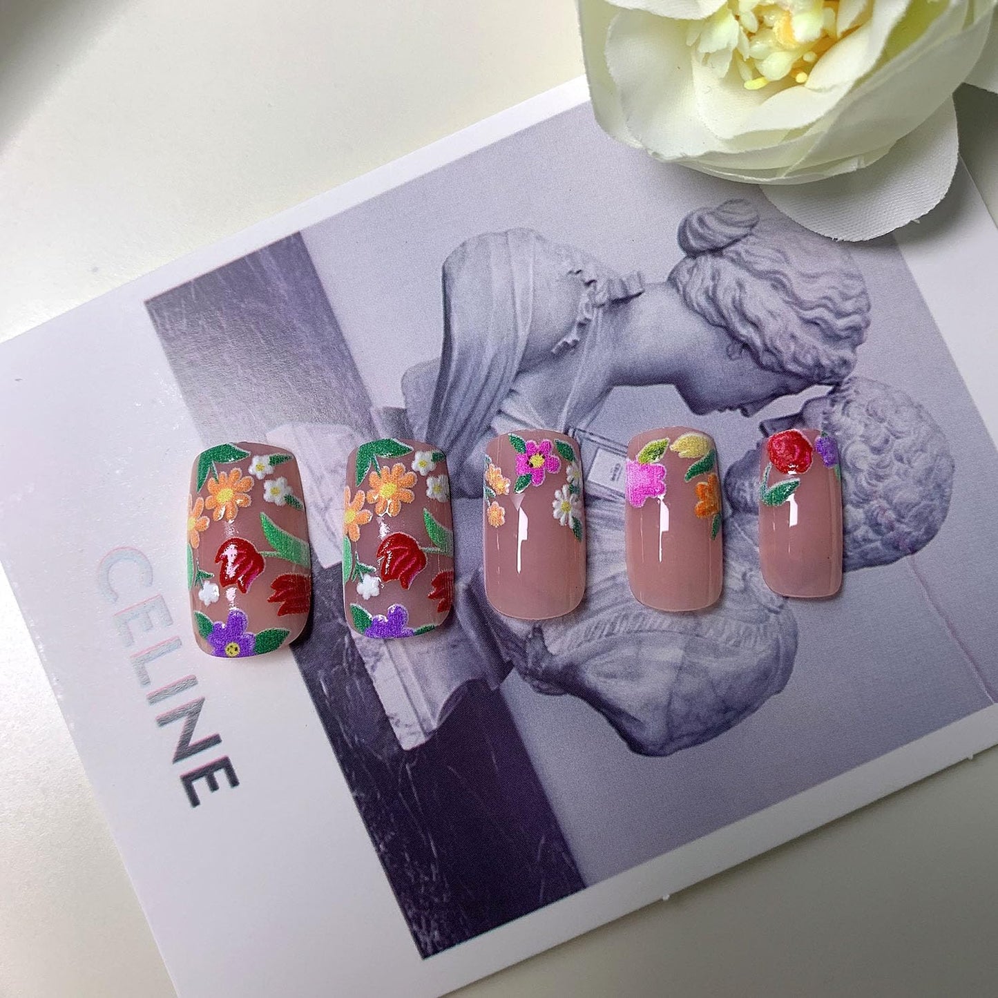 Short Press on Nails Flowers Fake Nails Square Glue on Nails Rose & Daisy Acrylic Nails Spring Artificial False Nails Glossy Stick on Cute Nails for Women 24 Pcs