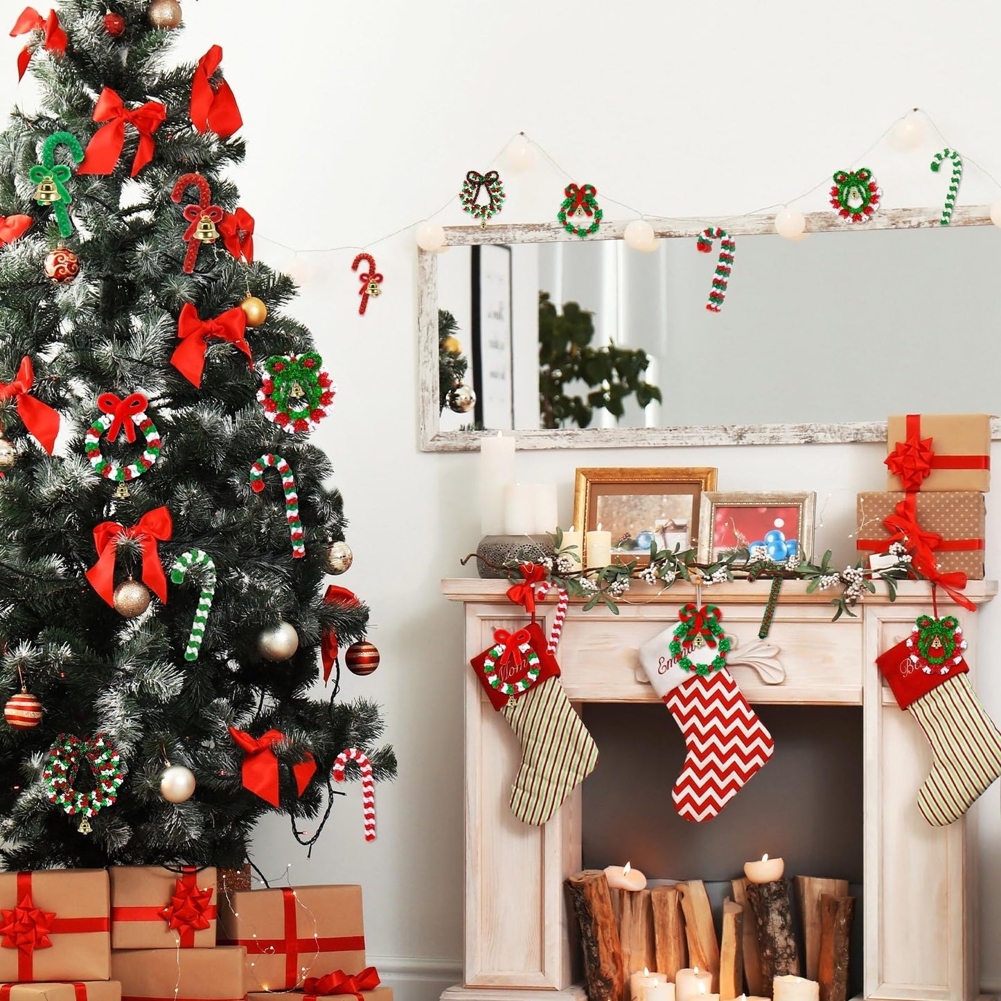 UPINS 2000pcs Christmas Tri Beads,Christmas Beaded Ornament Kit Red Green White Beads Pipe Cleaners Golden Bells for Tree Hanging Wreath Cane Jewelry Making Party Decoration