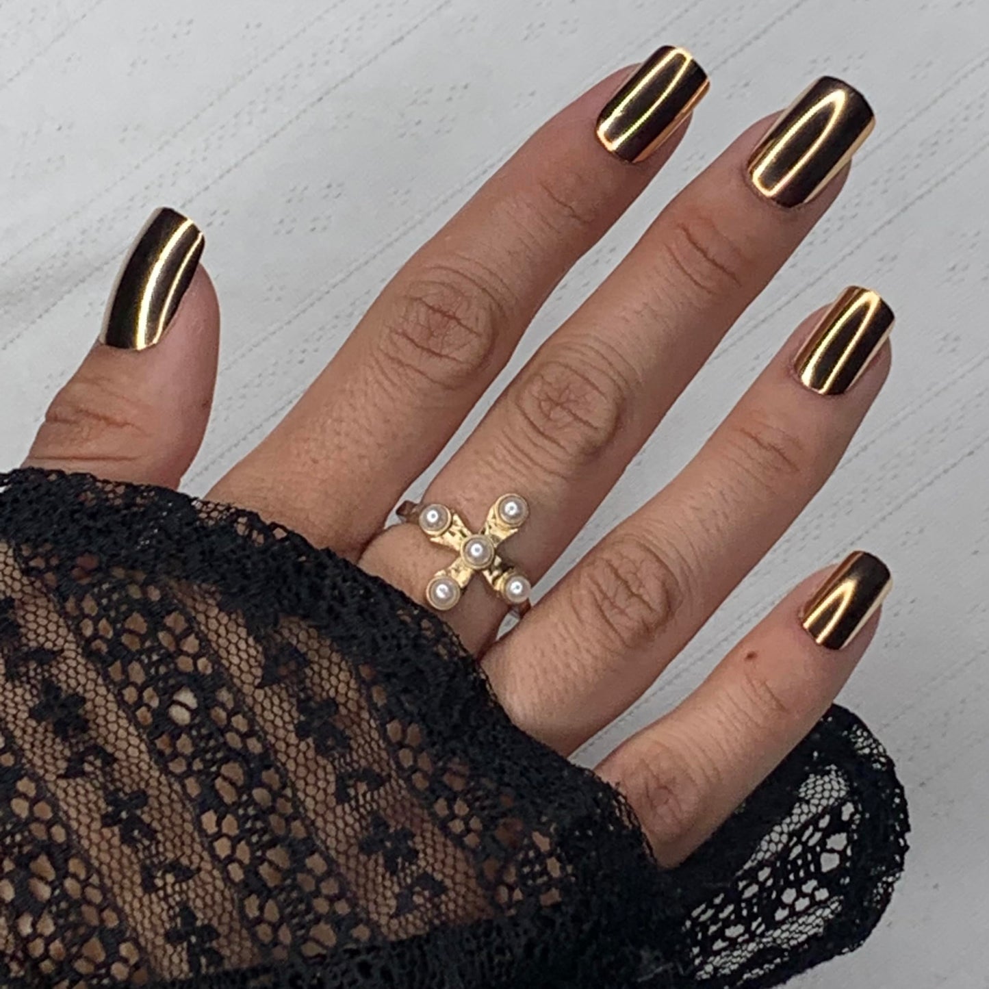 GOLDIE Press-On Nails by Lavaa Beauty | Medium Square | Gold Chrome Square Nails