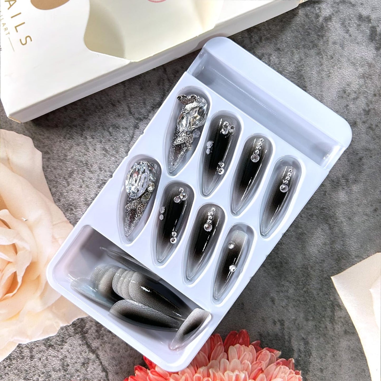 CJDLTS Almond Tip Press on Nails Long Length Glitter Diamond Design Black Gradient Acrylic False Nail Full Cover Artificial Stick on Nail 24Pcs Reusable Press Ons Glue on Nails for Women