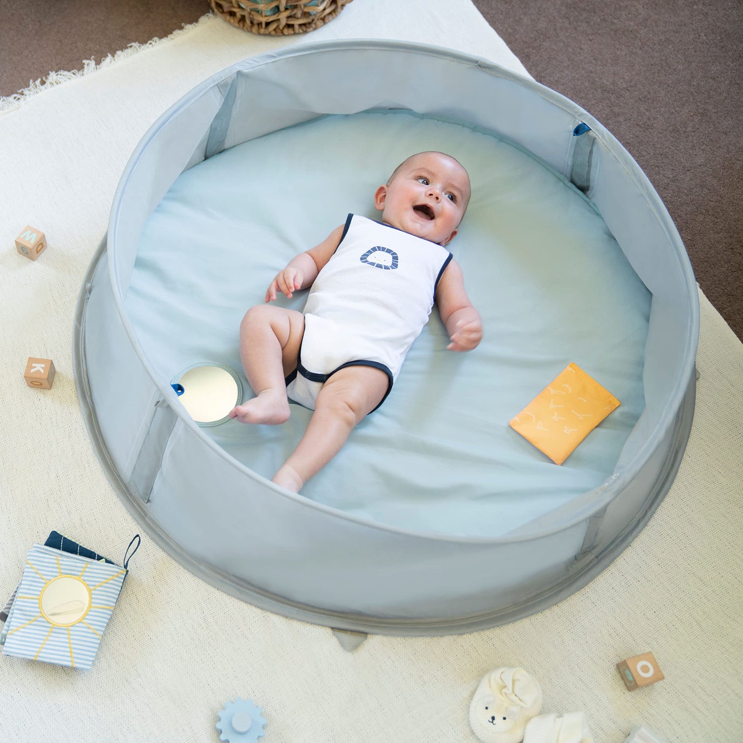 Babymoov Aquani Tent & Pool 3 in 1 Pop Up Tent, Kiddie Pool and Play Area (Summer 2024 Essential), Marine, One Size