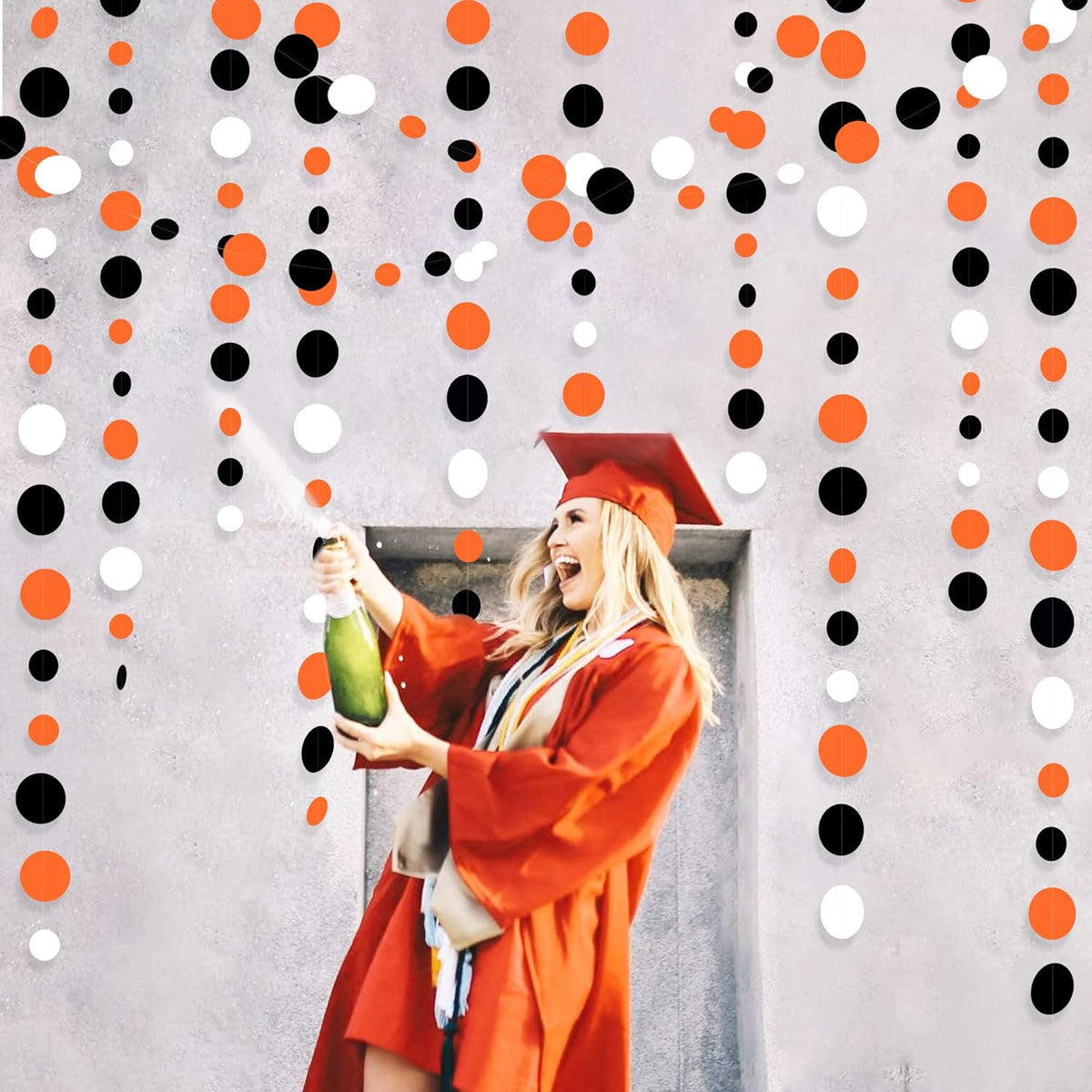 46Ft Orange Black Circle Dot Garland Black Orange and White Polka Dot Hanging Paper Streamer for Birthday Wedding Bridal Shower Baby Shower Fall Autumn Halloween Thanksgiving Party Decoration Supplies