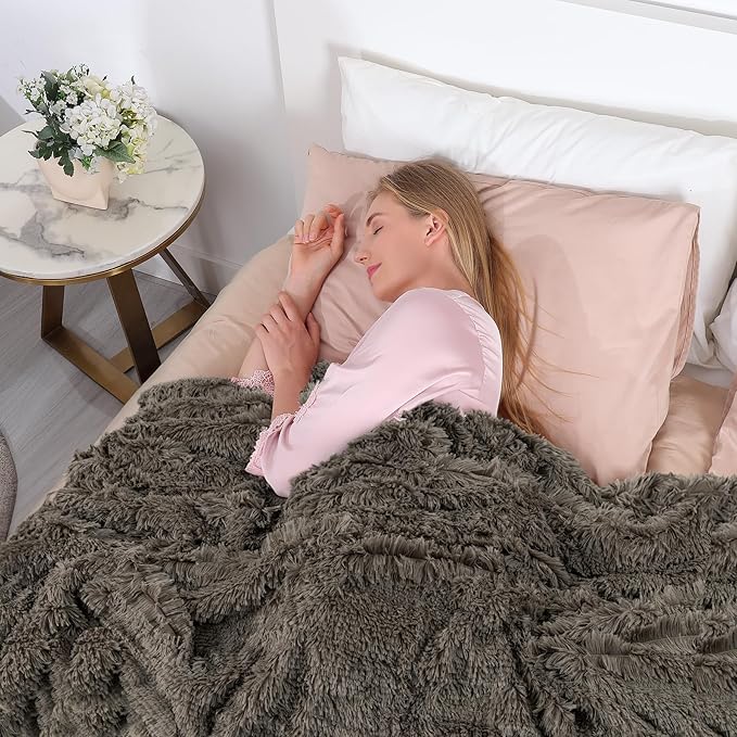 Tuddrom Decorative Extra Soft Faux Fur Throw Blanket 50"x60",Solid Reversible Fuzzy Lightweight Long Hair Shaggy Blanket,Fluffy Cozy Plush Fleece Comfy Microfiber Blanket for Couch Sofa Bed,Brown