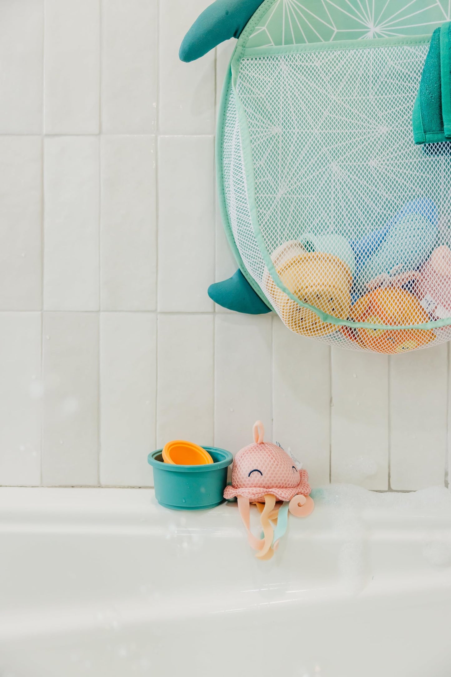 Copper Pearl Oceana Extra-Large Mesh Bath Toy Holder with Suction Cups: Quick-Dry Bath Toy Storage Net for Bathtub