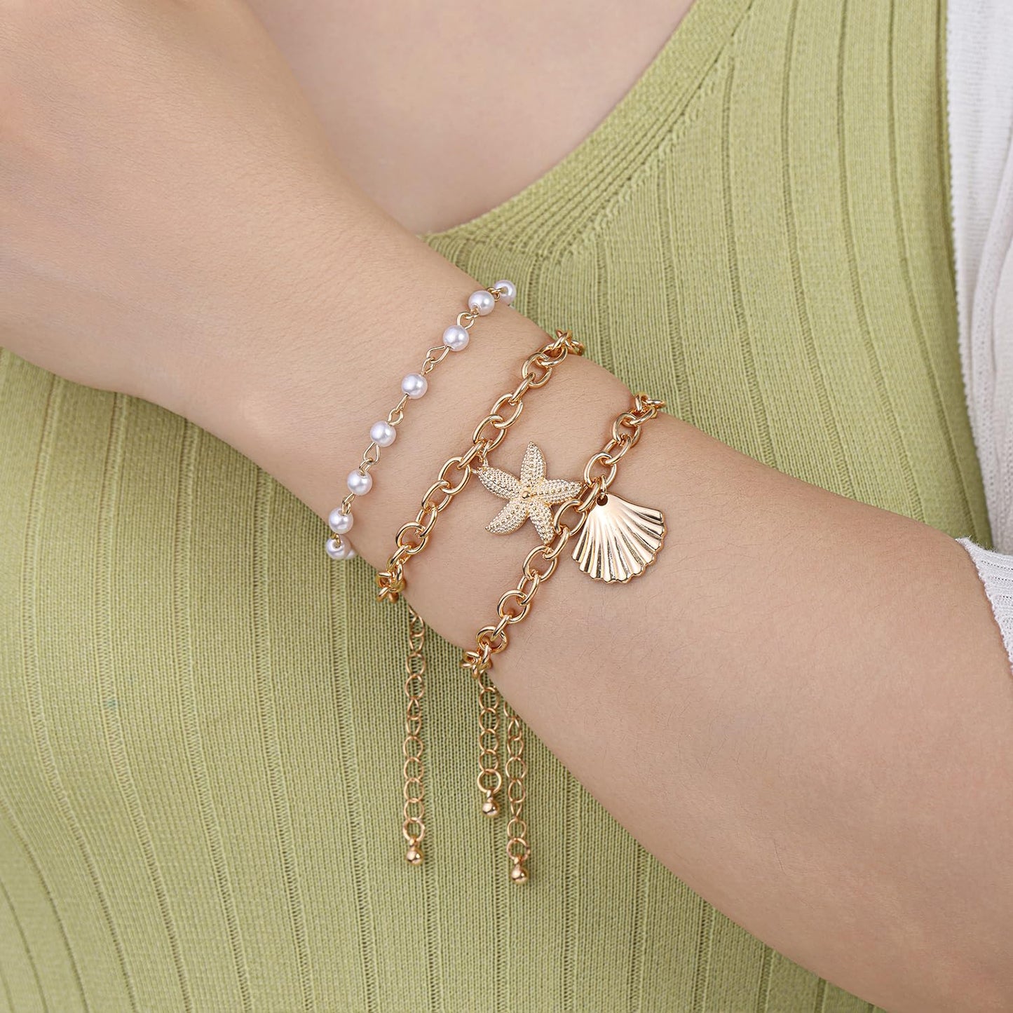 Conch Seashell Starfish Bracelet for Women Conch Shell Summer Pearl Beach 14k Gold Layered Dainty Bracelet