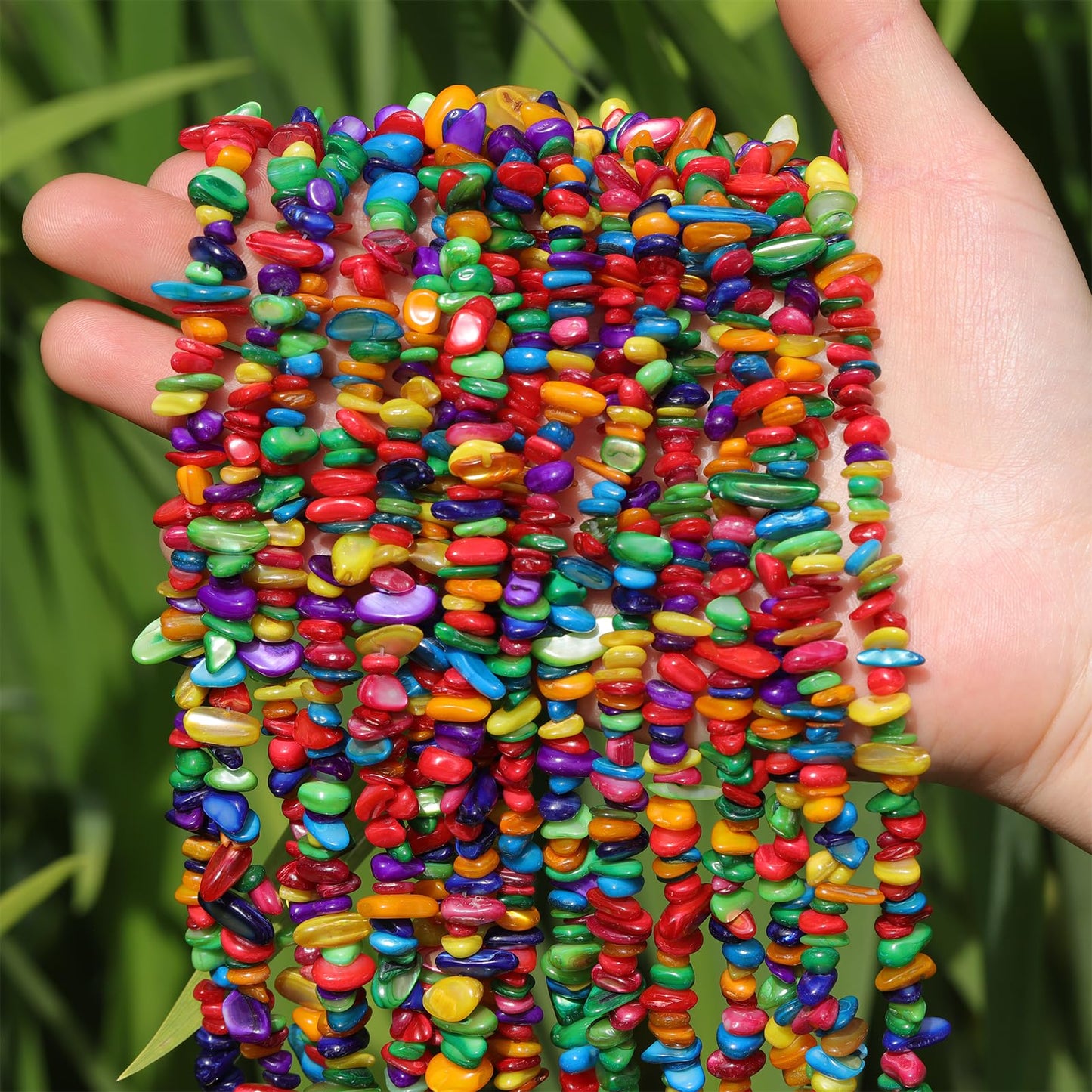 400pcs Natural Chip Shell Beads for Jewelry Making Colorful Shell 5-8mm Irregular Gemstones Healing Crystal Loose Rocks Bead Hole Drilled for Ring Earrings Necklace Bracelet Making DIY Art Crafts