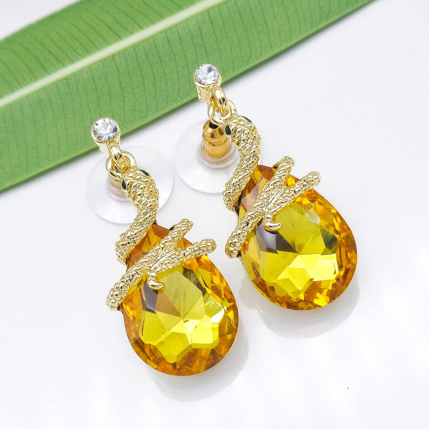 Navachi 18k Gold Plated White Crystal Curly Snake Golden Zircon Drop Dangle Az2346 Stud Earrings