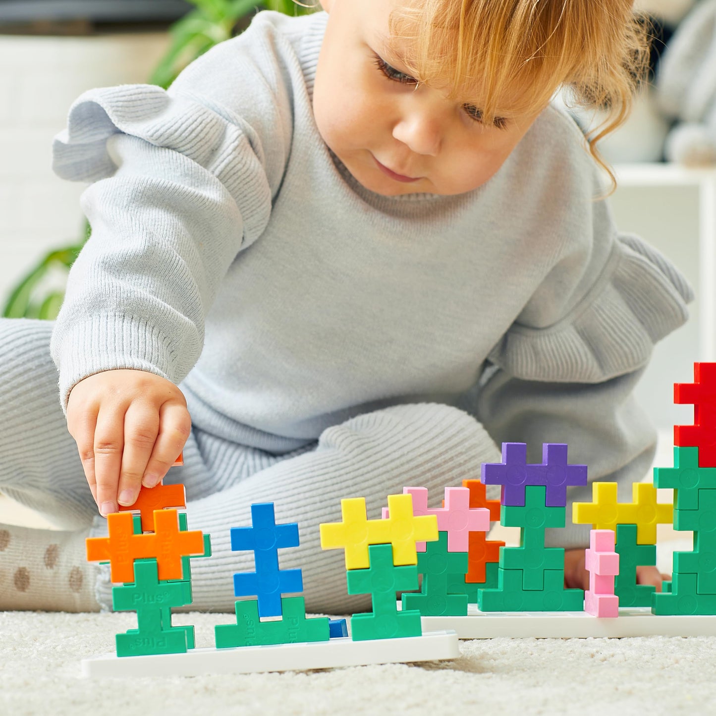Plus Plus - Learn to Build Big Activity Tub, 410 Pieces - Interlocking Building Stem Toy, Large Puzzle Blocks for Toddlers and Preschool