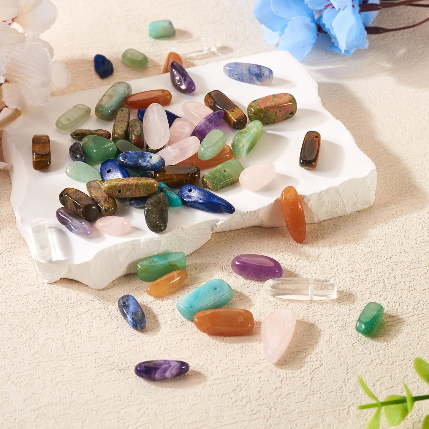 100Pcs Natural Gemstone Nuggets Beads Genuine Natural Gemstone Chip Beads Irregular Gemstone Bead Crystal Stone Bead Top Drilled for Bracelet Necklace Earrings Crafts