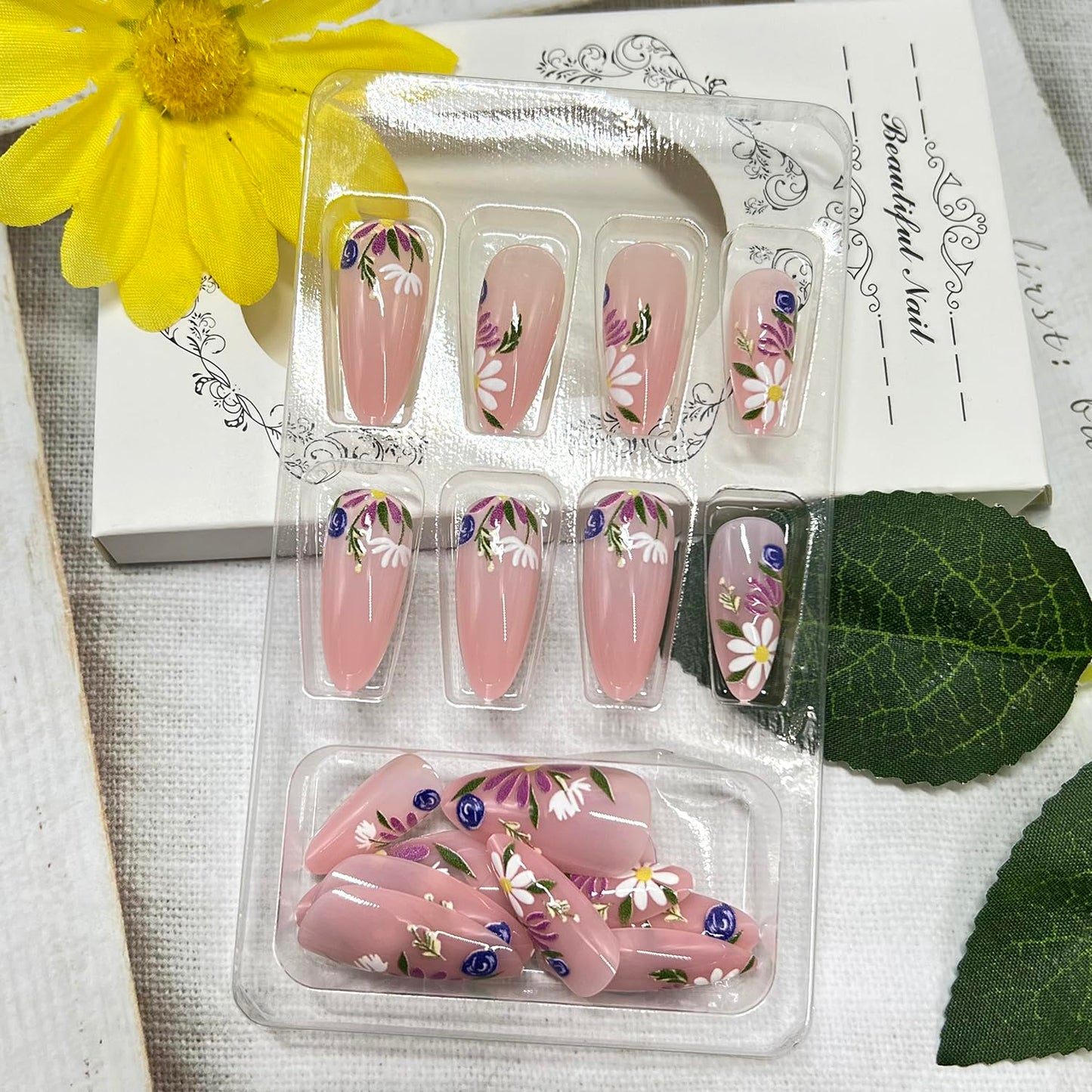 Flower Press on Nails Medium Almond Fake Nails with Daisy Designs Spring False Nail Full Cover Glossy Artificial Fingernails Floral Stick on Nail for Women 24Pcs