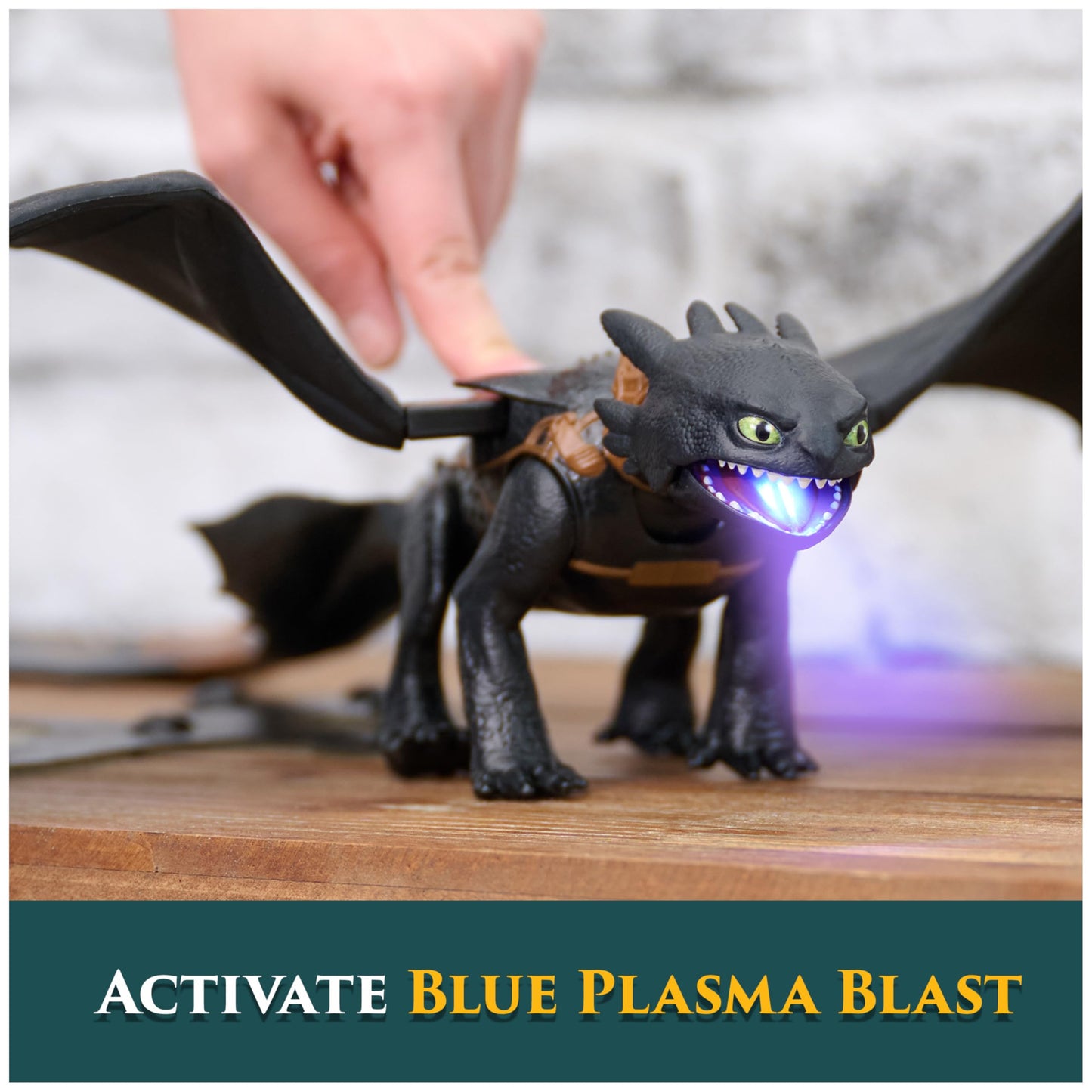 DreamWorks Dragons, How to Train Your Dragon, Ultimate Plasma Blast Toothless, 25” Wings with Lights & Sounds Action Figure, Kids Toys for Boys Ages 4 and up